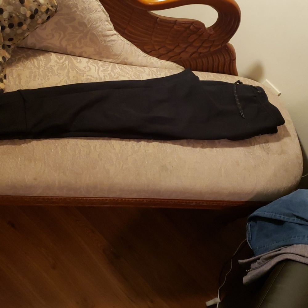 American eagle black joggers